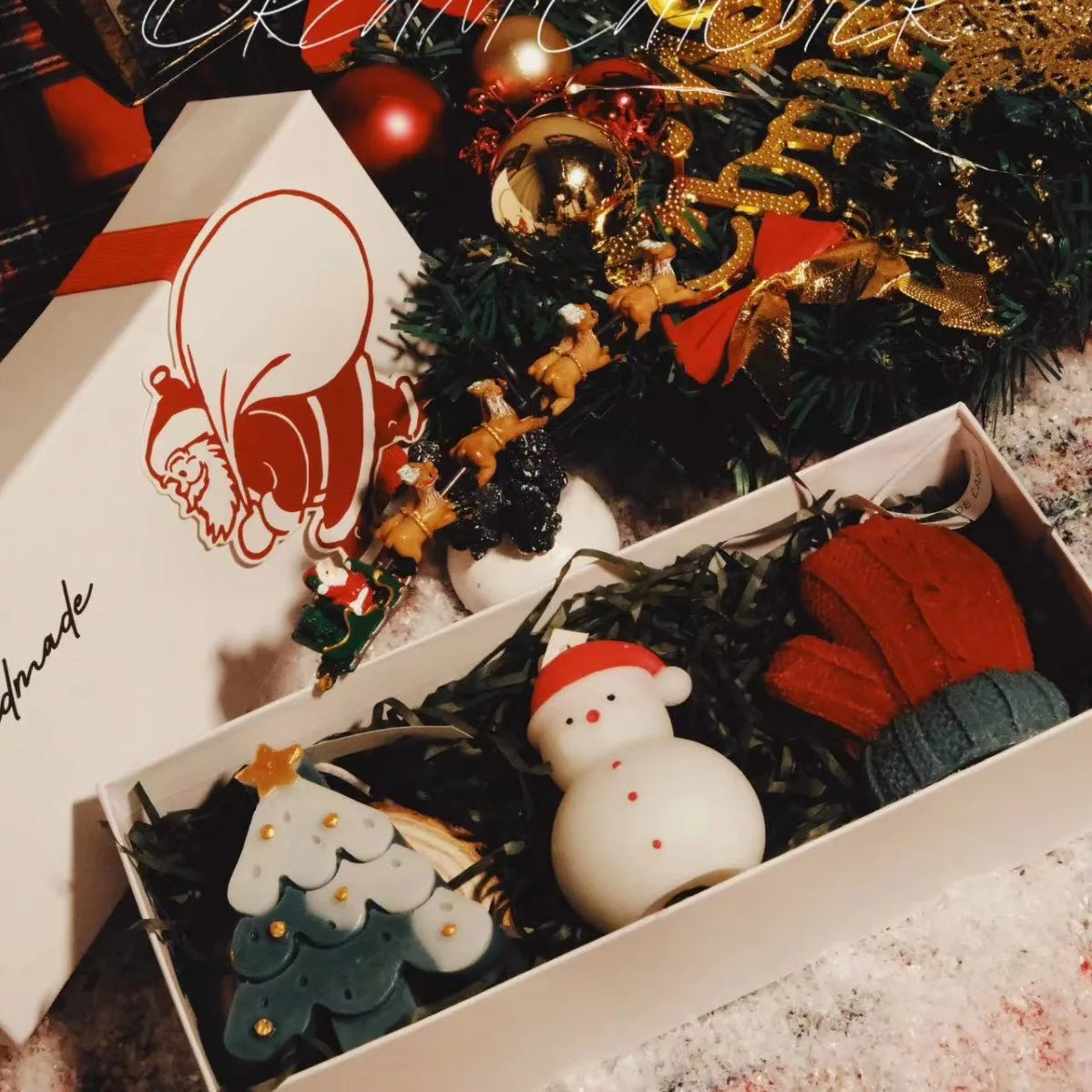 HolidayGlow Scented Candle Gift Set