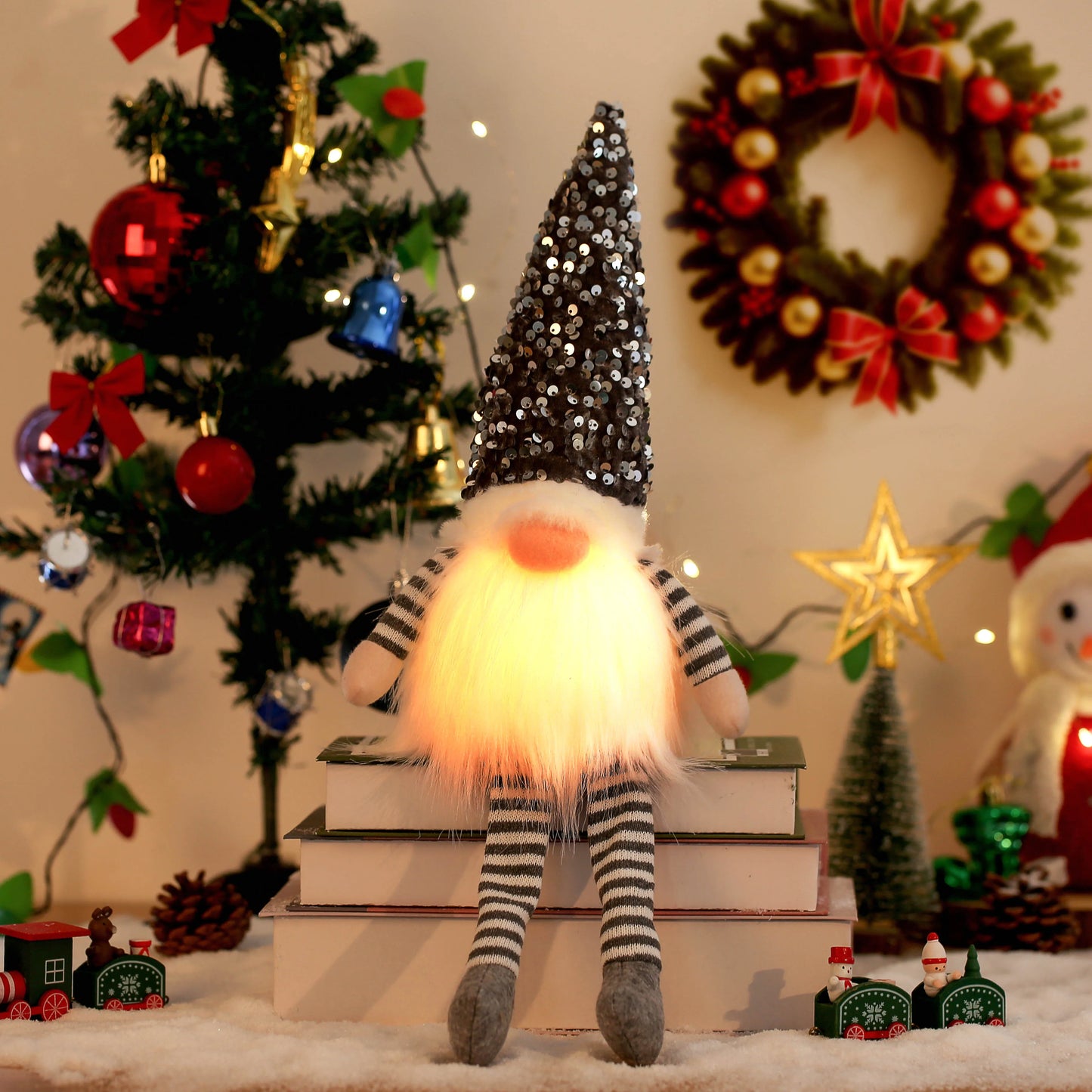 LED Christmas Gnome – Glowing Faceless Doll Decoration 30cm