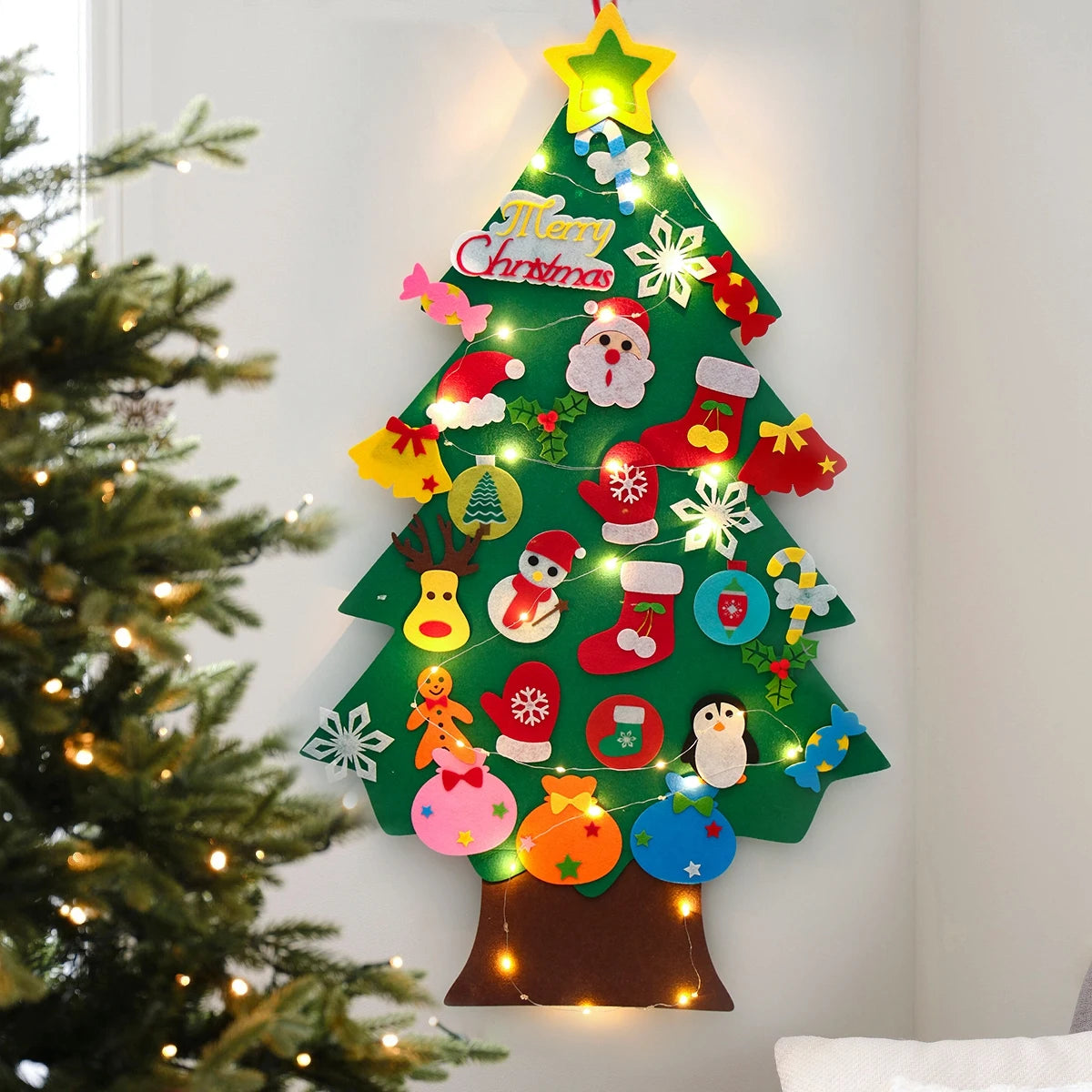 Felt Christmas Tree for Kids – DIY Wall Decoration with Ornaments 2026