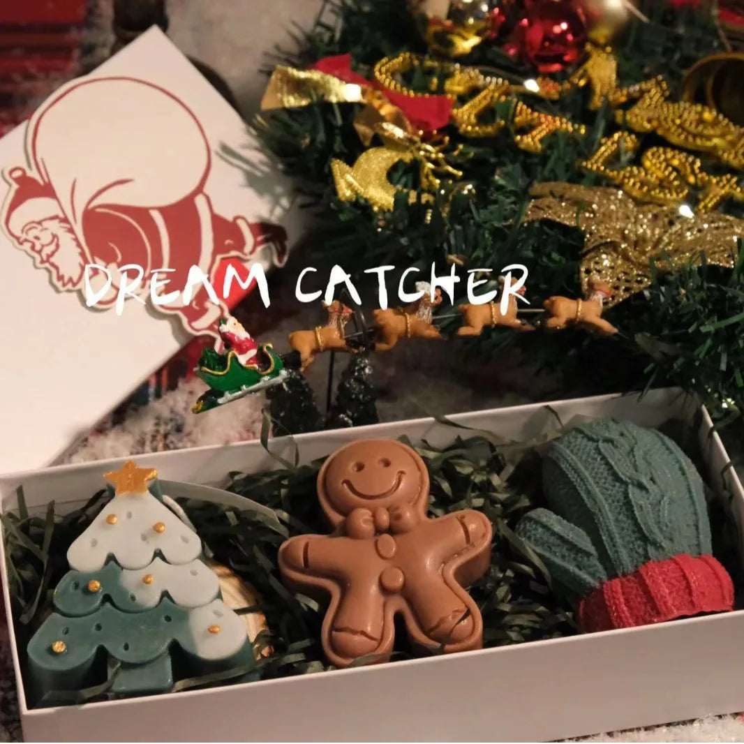 HolidayGlow Scented Candle Gift Set